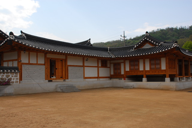 자곡동 신축 한옥(성지건축 담당도편수 작품)