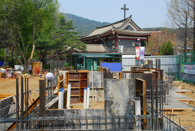 5월 8일 성전 공사